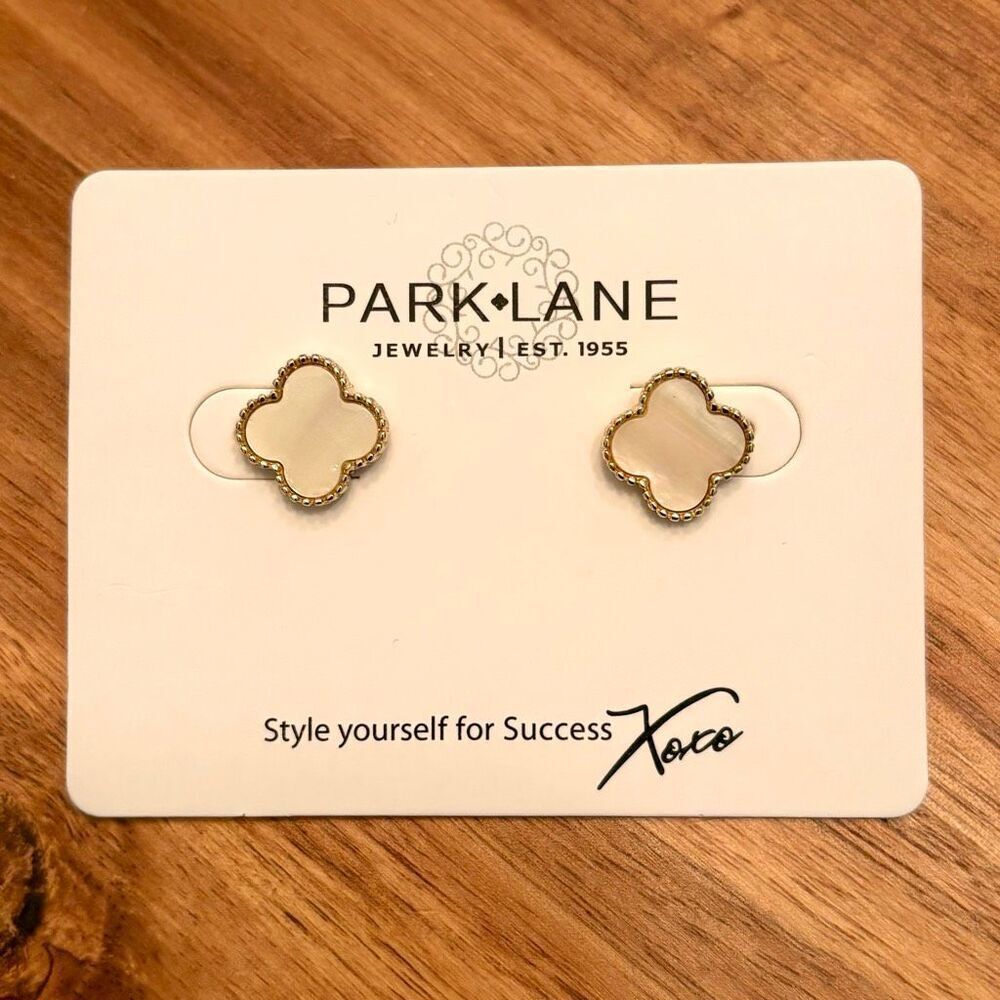 Park Lane | Icon Earrings | Mother of Pearl
